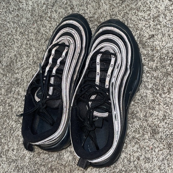 Women’s Nike Air Max 97’s - Picture 2 of 5